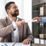 Cálculo de Salario Variable y Avisos al IMSS: Obligaciones Patronales Clave